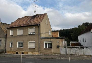 Achtung Schnäppchenjäger! Großes EFH mit rd. 169 m² Wfl.; rd. 1.021 m² Grdstk.