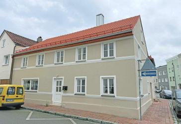 Neu saniertes, großzügiges Anbauhaus im historischen Stadtzentrum von Mühldorf