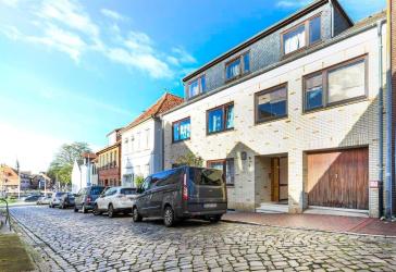 2 in 1 - Mehrfamilienhaus mit EFH im Hinterhof