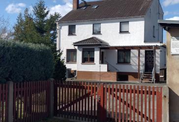 Einfamilienhaus mit ehemaliger Tischlerei
