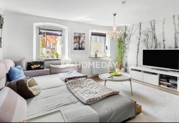 Helle 4-Zimmer-Wohnung mit Balkon und Stellplatz auf ca. 95 m² Wohnfläche