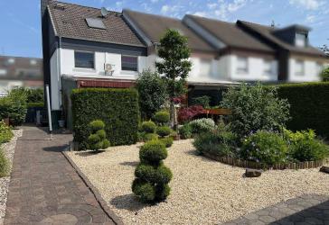 Reihenendhaus mit viel Platz, Wintergarten und Garage - ideal für große Familien!