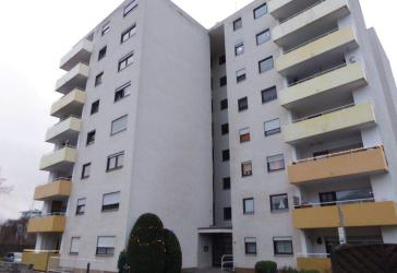 Helle Kapitalanlage mit Balkon und praktischem Außenstellplatz!