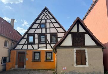 Schönes Historisches Landhaus mit großzügigem Grundstück