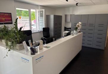 Gestalten Sie Ihre eigene Gesundheits-Oase - Praxisräume in Eningen zu verkaufen!