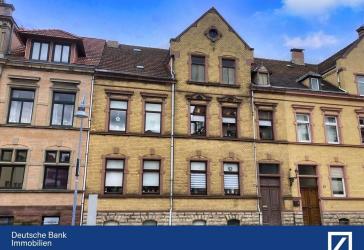 Attraktives Zweifamilienhaus mit Ausbaureserve - Ideal für Kapital