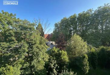 helle 4,5-Zimmer-Wohnung mit Einzelgarage und drei Kellerabteilen 250m Luftlinie vom See entfern wg-geeignet