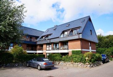 Modernes Zwei-Zimmer-Appartement am Wenningstedter Dorfteich