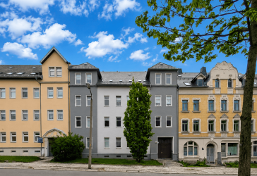 +++ Schickes, voll vermietetes Mehrfamilienhaus in beliebter Wohngegend von Chemnitz mit Balkonen und Garten +++