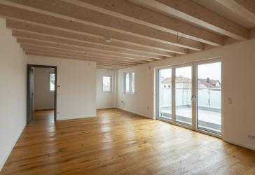 Hochwertige Neubauwohnung mit großer Terrasse im 1. Obergeschoss mit Aufzug!