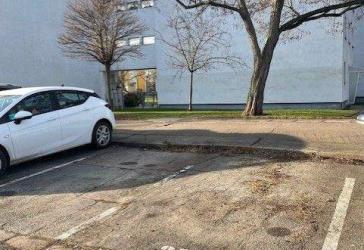 Freie PKW- Parkplätze zur Anmietung in Erfurt - Karl-Reimann-Ring vor den Hausnummern 8-8 b oder 24-27