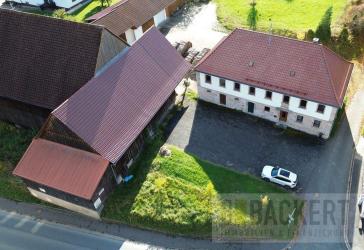 Einzigartiges landwirtschaftliches Anwesen - Wohnhaus, Scheunen und noch viel mehr!