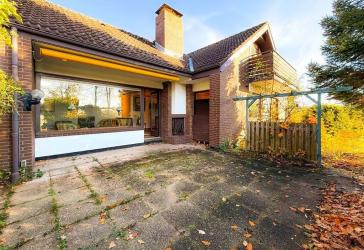 Mit Meerblick - Großes Einfamilienhaus mit Einliegerwohnung