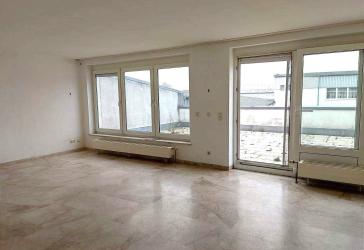 großzügige Wohnung mit großer Dachterrasse mit Süd-West Ausrichtung