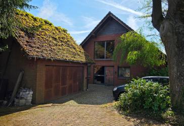 Zweifamilienhaus mit Einliegerwohnung in ruhiger Lage - Reserviert