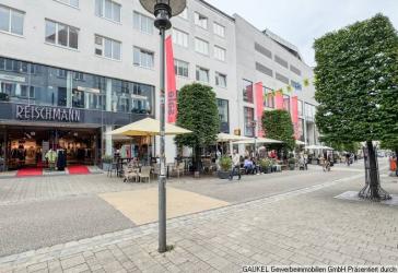 30 qm - 1.000 qm · Shop-In-Shop bei Reischmann · Modernisiert · TOP-1A-Lage!