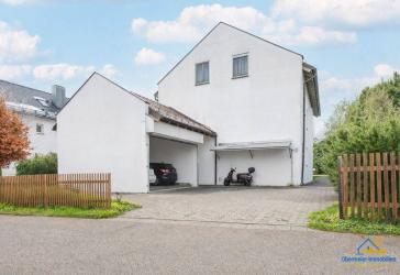 Attraktive 2-Zimmer-Erdgeschosswohnung mit Garten und Garage in Unikliniknähe