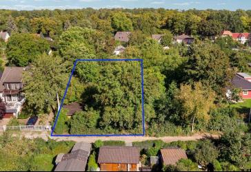 Grünes Baugrundstück im urbanen Pankow: Ihr neues Zuhause im Schatten alter Bäume