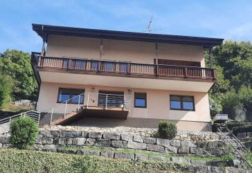 M A U E R: Absolut ruhige Lage am Ortsrand - großzügiges Einfamilienhaus mit Einliegerwohnung voller Gemütlichkeit