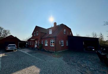 NEUER PREIS! Vollvermietetes Mehrfamilienhaus mit vier Wohneinheiten in Garding!