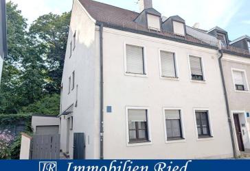 Echte Rarität in Giesing: Zweifamilienhaus in ruhiger Toplage, nur 4 Minuten von der U-Bahn entfernt