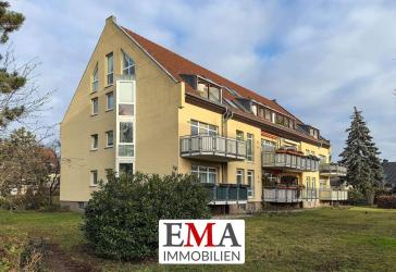 Zwei-Zimmer-Eigentumswohnung im Hochparterre mit Balkon
