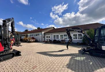 Repräsentative Gewerbehalle mit Bürotrakt flexibel nutzbar für Produktion, Lager oder Dienstleistung