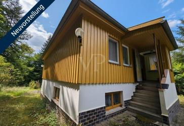 Familienzeit, Freiraum und variables Wohnen im gepflegten Einfamilienhaus mit großem Garten - in exponierter Einzellage und in exponierter Lage Stolbe