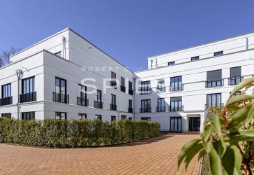 Neubau - Elegante Terrassen Wohnung in wunderschöner Gartenlage - Einzug in Kürze