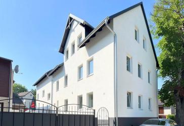 Mehrfamilienhaus mit 6 Wohnungen - neuwertig & zentral - provisionsfrei !