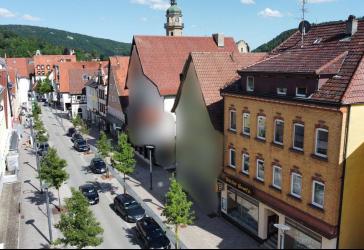 MODERN UND SANIERT: Wohn- und Geschäftshaus, Ebingen