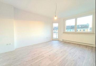 4-Zimmer-Wohnung mit Balkon!