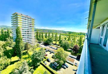 Großzügige 3-Zimmerwohnung mit Seeblick in toller Lage