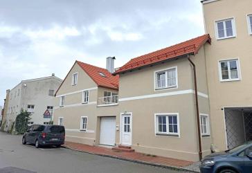 Neu saniertes Anbauhaus im historischen Stadtzentrum von Mühldorf