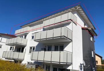 Dachgeschoßwohnung mit 5 Zimmern, 2 Balkonen und Tiefgaragen Stellplatz