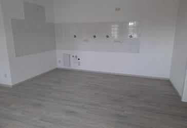 Neu sanierte DG-Wohnung wartet auf Sie