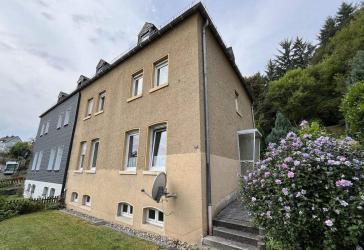 Gepflegtes Mehrfamilienhaus in schöner Lage von Prüm