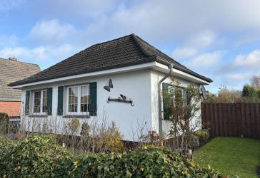 Ebenerdiger Winkelbungalow in zentraler Lage