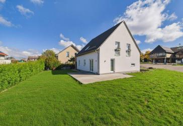 Viel Platz für die Familie! Bj. 2016, EE-Klasse A+. 6 Zimmer, Garten, PV-Anlage, Terrasse, EBK, TLB