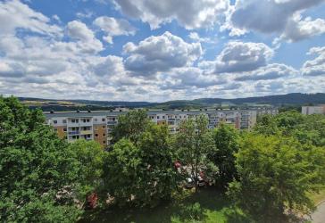 Ruhige Lage, Balkon, Aufzug und Dusche