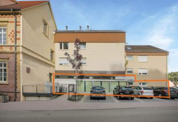 Repräsentative, helle Büroeinheit mit Garage!