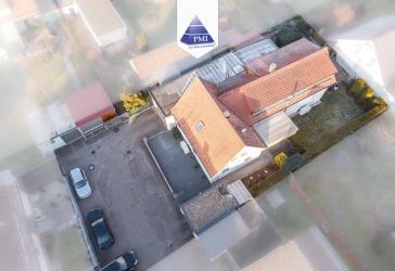 Dreifaches Glück: Zwei Häuser*große Gewerbehalle*in ruhiger, gepflegter Umgebung!