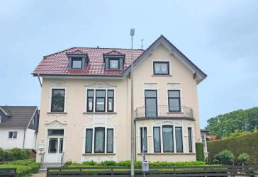 Große 4-ZKB Altbauwohnung in DEL-Deichhorst