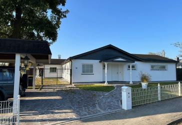 Kaufpreisreduzierung !!! Hochwertiger amerikanischer Bungalow in ruhiger Lage mit separater Einliegerwohnung