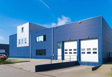 PROVISIONSFREI - Neuwertige Hallenfläche mit geringem Büroanteil