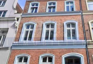 Mehrfamilienhaus mit Entwicklungspotenzial in begehrter Bestlage der Lübecker Altstadt