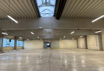 Flexible Lagerfläche – 240 m² gesamt, teilbar ab 120 m² – nahe B2