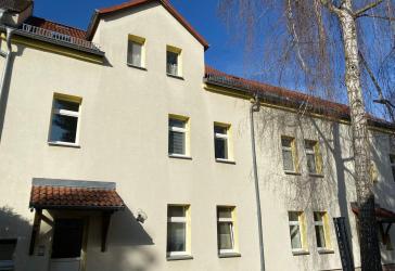 frisch renoviert +++ gemütliche DG-Wohnung im Herzen Werdau´s