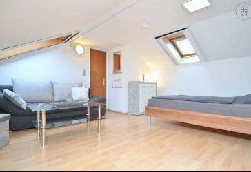 Home Office möglich: 2 modern möblierte Zimmer für Pendler mit WLAN