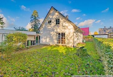 Versteckt & doch zentral: Top-EFH am Waldrand